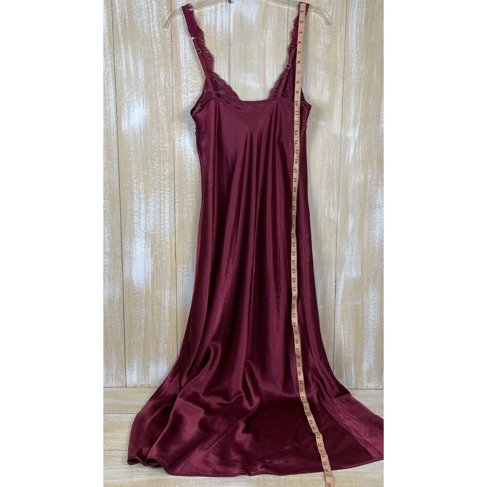 Y2K Victoria’s Secret Gold Label M Long Sexy Nightgown Cranberry Satin Lace Slit - Picture 10 of 11